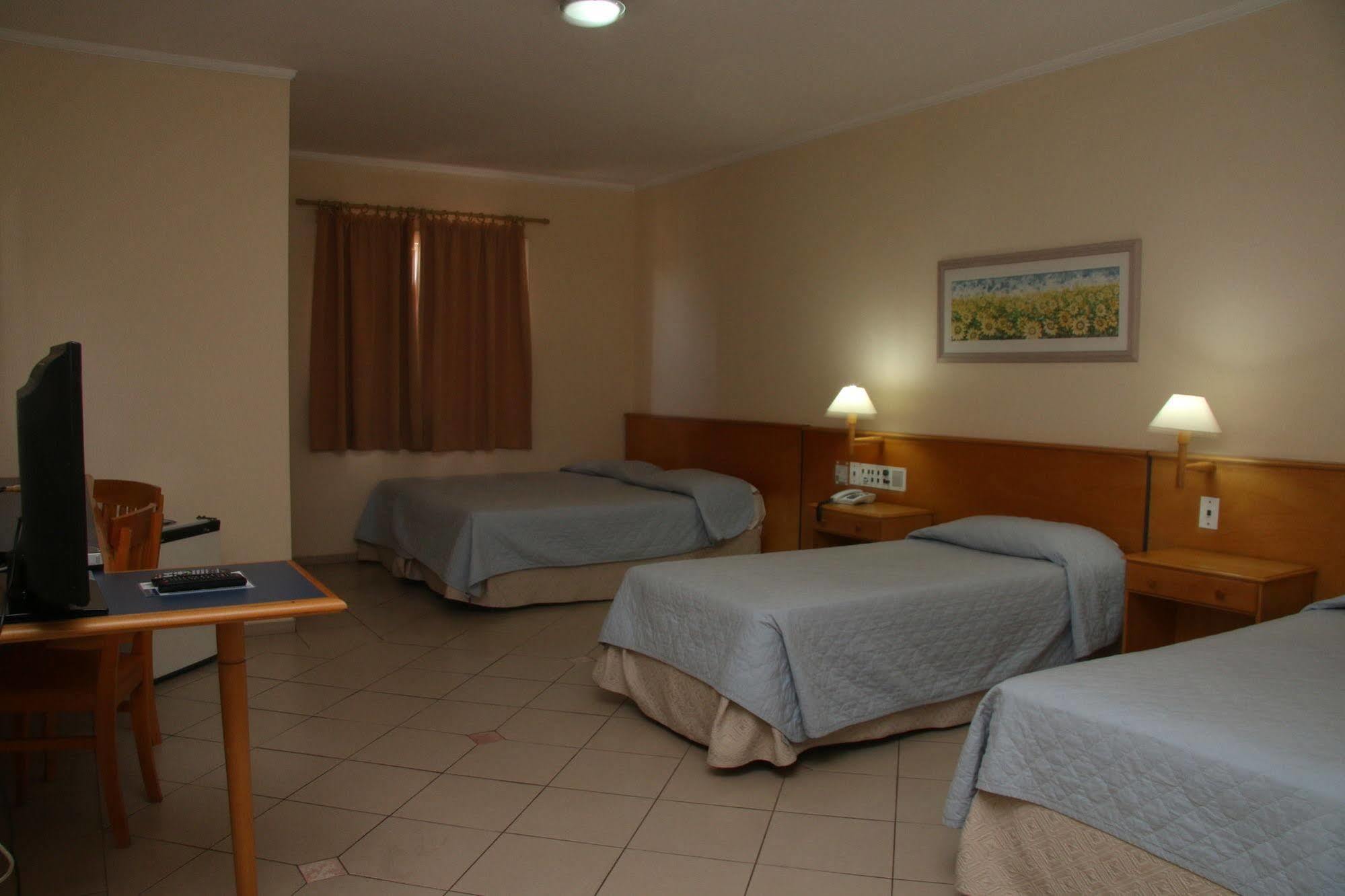 Jaguary Hotel Sumaré Exteriör bild